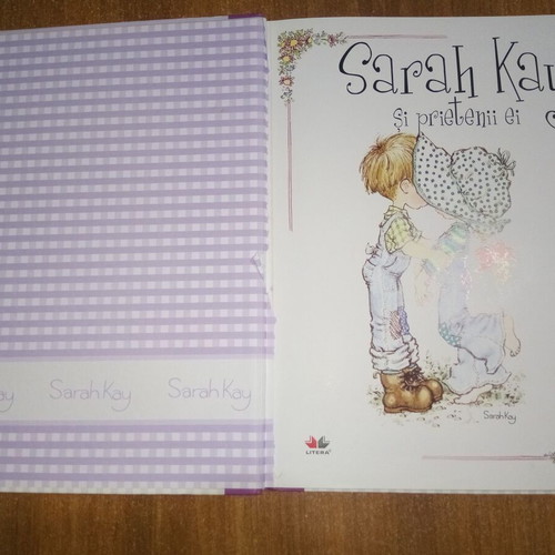 Sarah Kay album used with illustrations, Romanian language