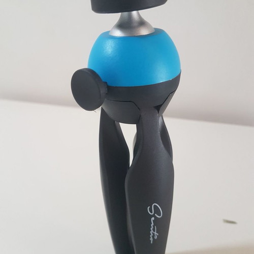 Sentio Camera Tripod used model TR-200 Blue