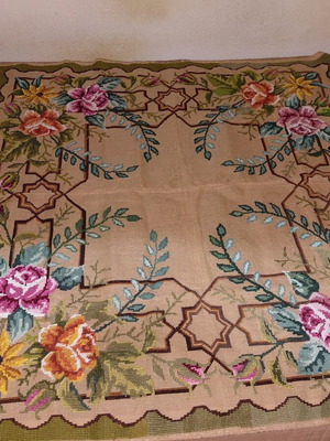 Hand-embroidered square tablecloth, stamped design, 90x90 cm