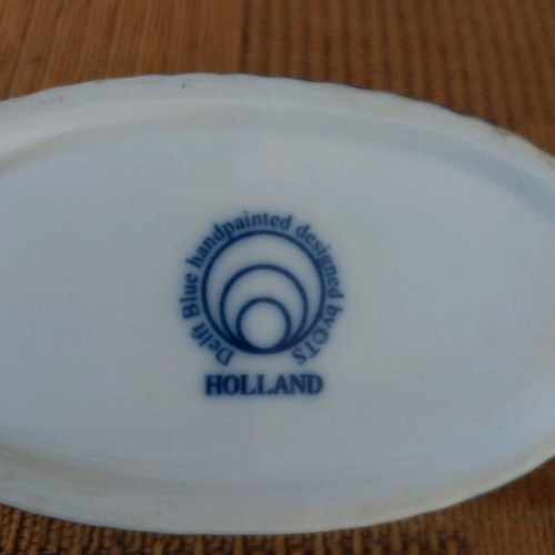 Handmade Dutch porcelain fondant dish like new
