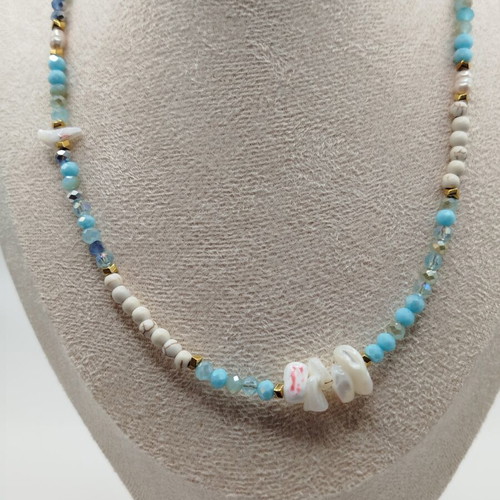 Handmade necklace with crystal, howlite, coral, shell, pearl, stainless steel new