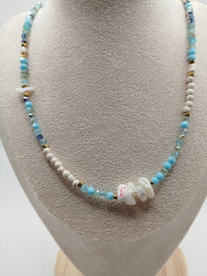 Handmade necklace with crystal, howlite, coral, shell, pearl, stainless steel new