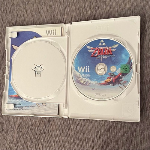 Zelda Skyward Sword Orchestra CD like new, Limited Edition for Nintendo Wii