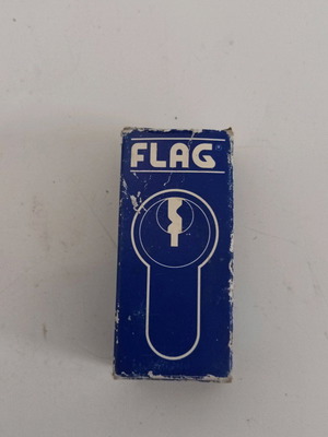 Flag door lock used with 1 key