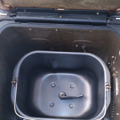 Kenwood BM450 780W bread maker used with 15 programs