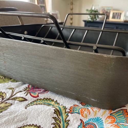 Roasting pan used, heavy duty for turkey and large meat