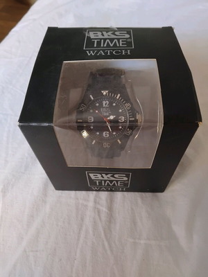 Black wristwatch new