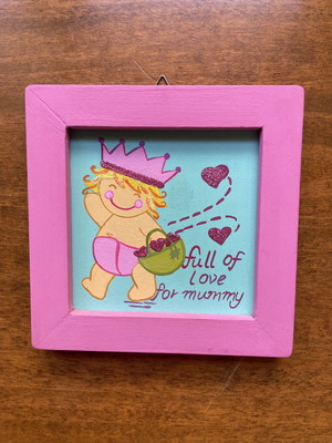 Children's decorative frame used for boys and girls