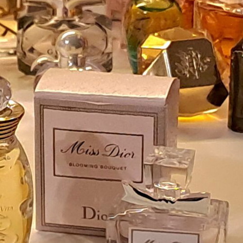 Dior μινιατούρες Eau de Dolce Vita και Miss Dior Blooming Bouquet καινούργιες