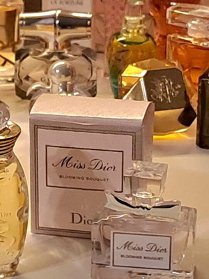 Dior μινιατούρες Eau de Dolce Vita και Miss Dior Blooming Bouquet καινούργιες