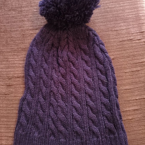 Bella Accessori knit hat new with pompom, blue, one size