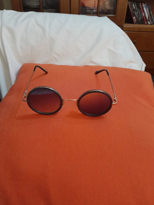 Vintage sunglasses like new, gold color
