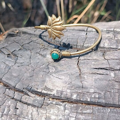 Brass bracelet with aventurine new, adjustable size