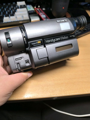 Sony Handycam Vision CCD-TRV35E και DCR-HC23E μεταχειρισμένες βιντεοκάμερες