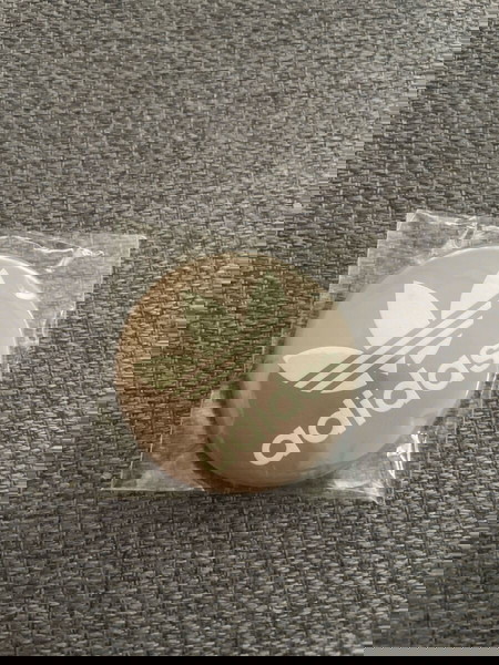Κονκάρδα adidas