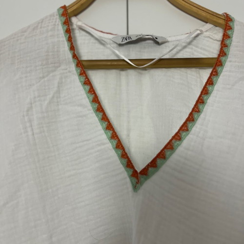 Zara blouse new, cotton, white with embroidery