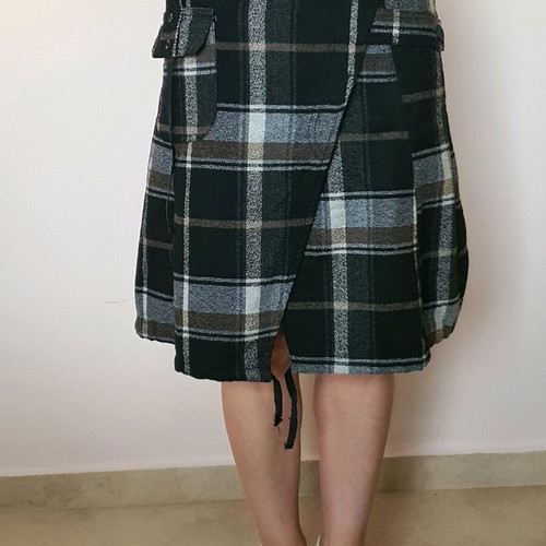 Attrattivo wrap skirt like new, black and brown, size S