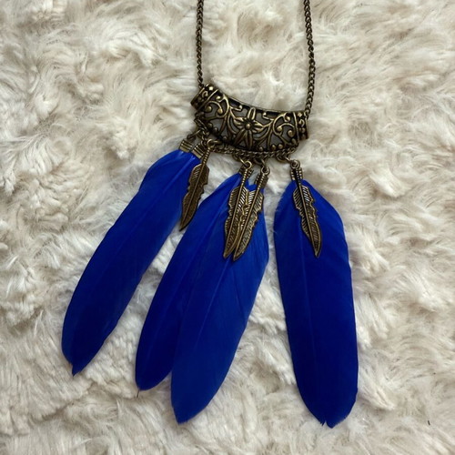 Boho stainless steel necklace new with feathers