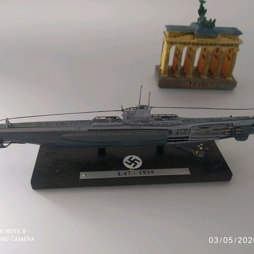 Bismarck battleship and U47 submarine miniatures set used
