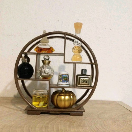 Miniature perfume set like new on shelf