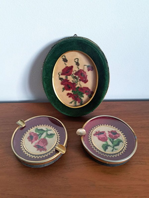 Vintage decorative items from the 1950s used, set of 3 with embroidery