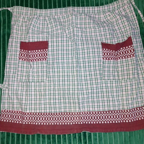Vintage aprons used, collection of 6, kitchen