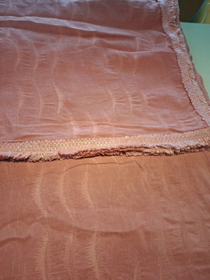 Bed covers like new, 2 single, lined, double-sided