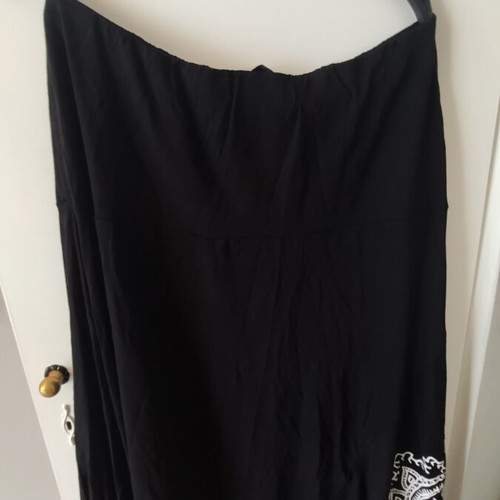 Mat Fashion Asymmetric Dress or Skirt L like new, black and white