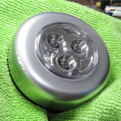 Set of 2 used LED push lights for closets with battery power