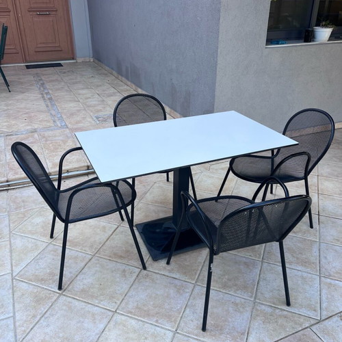Mexil table set with 4 chairs like new
