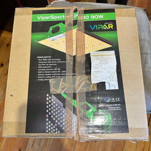 Viparspectra P600 90W LED grow light for small spaces