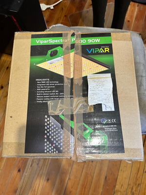 Viparspectra P600 90W LED grow light for small spaces