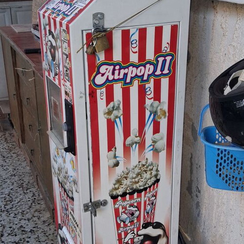 Popcorn vending machine used, needs repair