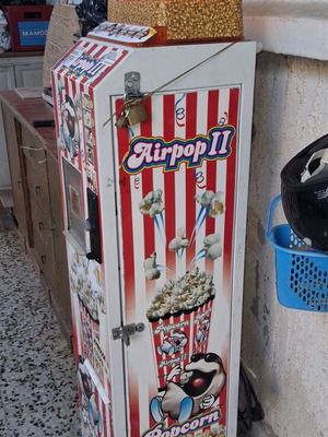 Popcorn vending machine used, needs repair