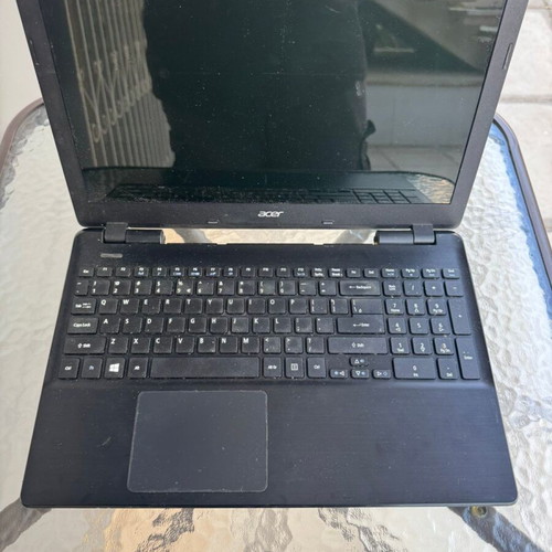 Acer Aspire E5-571 laptop for parts or repair, used