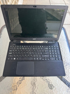 Acer Aspire E5-571 laptop for parts or repair, used