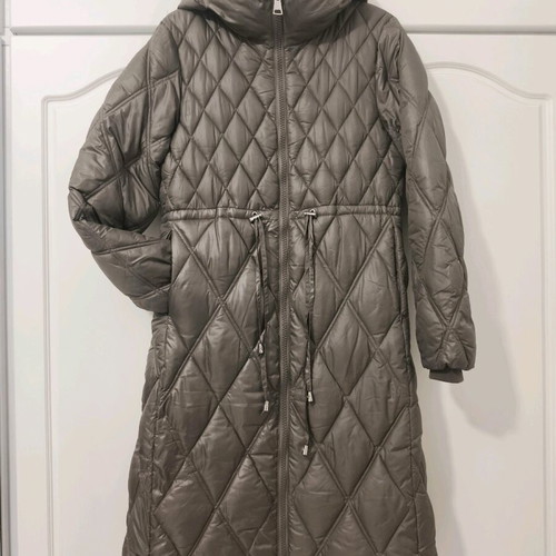Women's long quilted coat DOCA size M like new, brown/gray