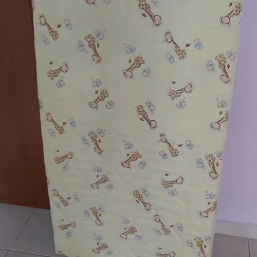 Children's mattress used, 120×60×10 cm, with zipper and washable cover