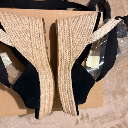 Ugg black platform shoes like new