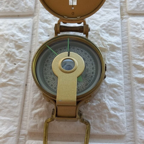 Vintage compass like new, military engineer style, diameter 6 cm
