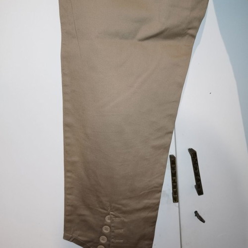 Anonima Capri Pants Large like new, light chocolate color