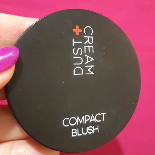 Dust + Cream blush 004 Dangerous promises used