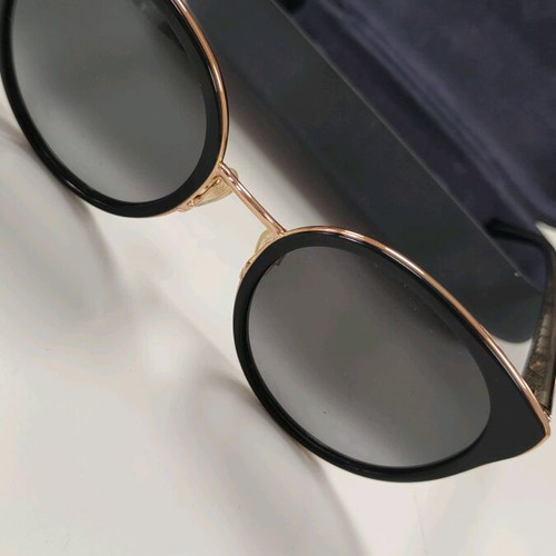 Tommy Hilfiger sunglasses like new, black and gold
