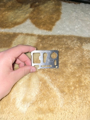 Multi-tool like new with cutter and wallet card slot