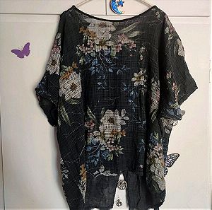 Γυναικεία καλοκαιρινή μπλούζα με λουλούδια