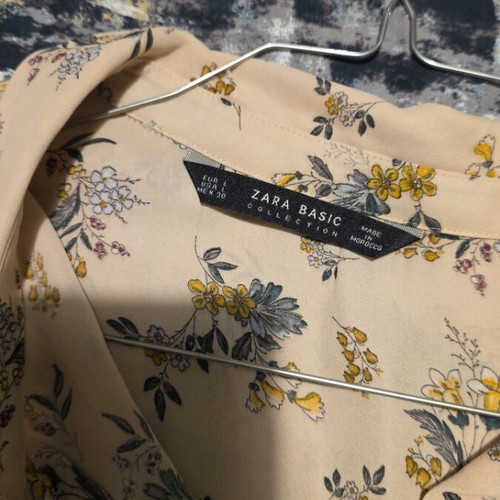 Zara floral shirt like new, size L