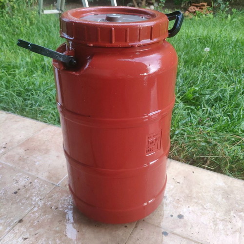 Storage barrels for wine and food used, pack of 10