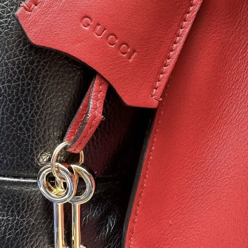 Gucci Padlock leather shoulder bag, red