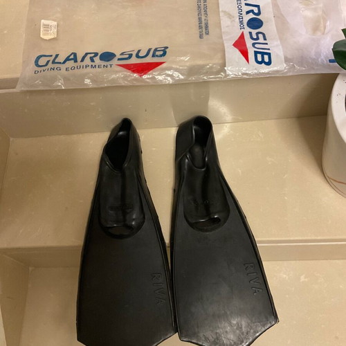 Glarosub Riva kids fins like new, size 34-36