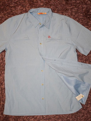 Fjallraven Ray Shirt Men size L new, white and blue
